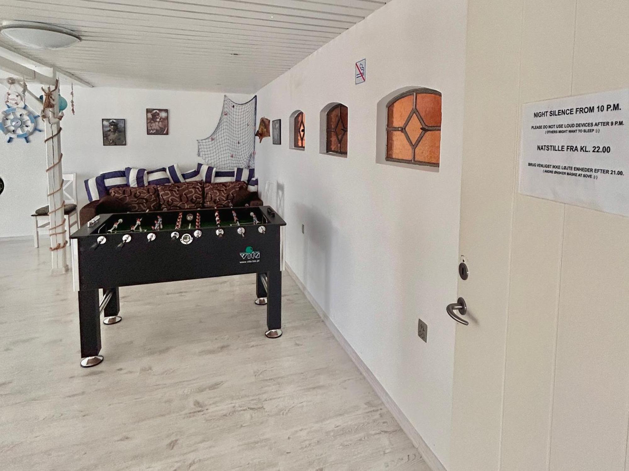 Apartamenty Molle Åkirkeby Екстериор снимка