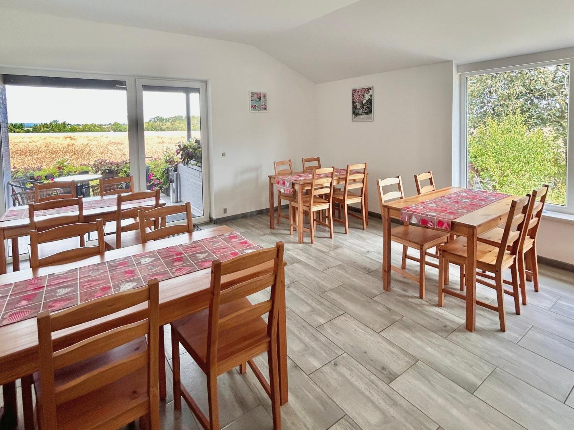 Apartamenty Molle Åkirkeby Екстериор снимка