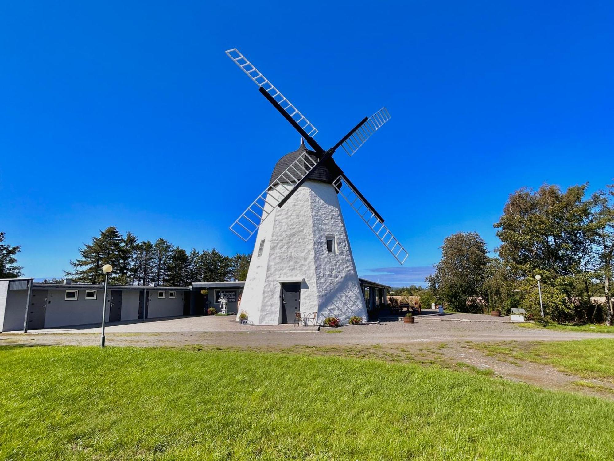 Apartamenty Molle Åkirkeby Екстериор снимка