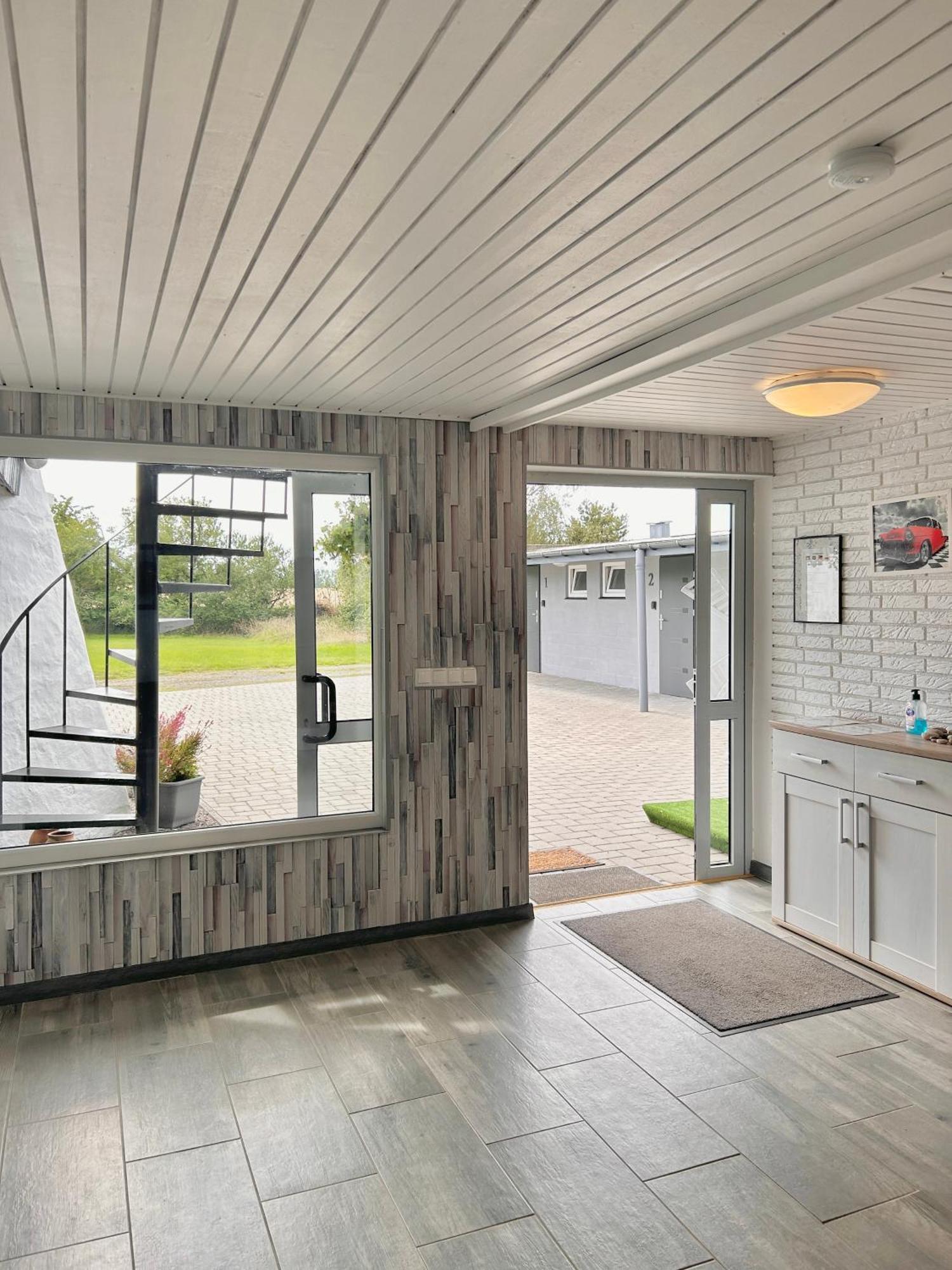 Apartamenty Molle Åkirkeby Екстериор снимка