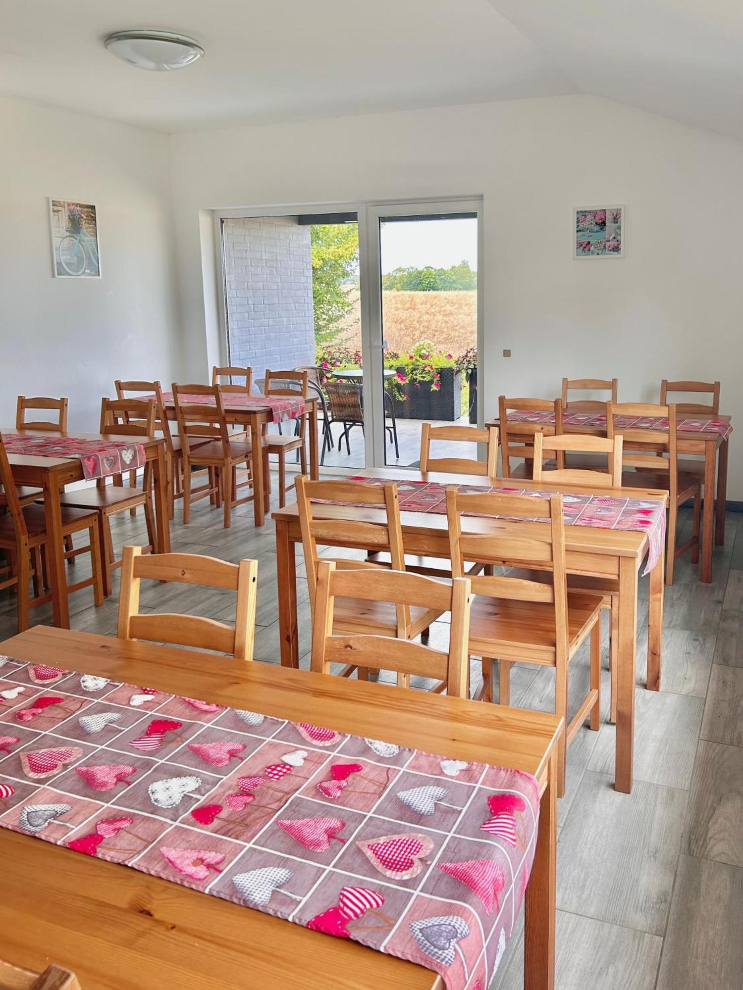 Apartamenty Molle Åkirkeby Екстериор снимка