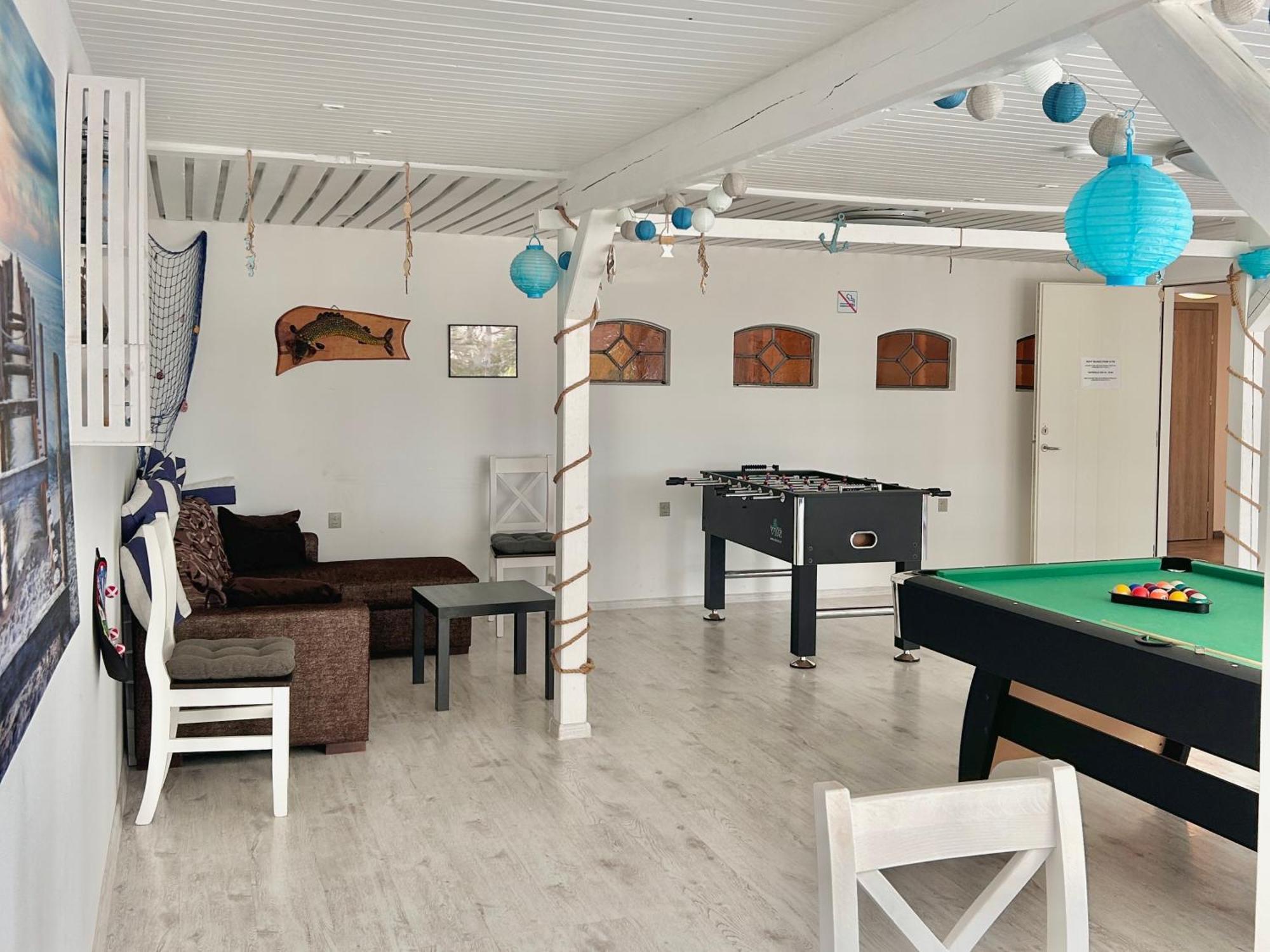 Apartamenty Molle Åkirkeby Екстериор снимка